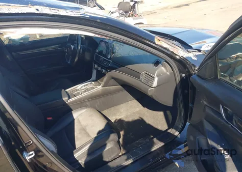 2022 Honda Accord Hybrid Sport z USA, uszkodzony, nr VIN 1HGCV3F20NA022012